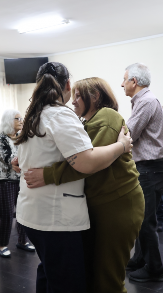 Projeto Viv&ecirc;ncias Seniores levou a aula de Biodanza &agrave; Associa&ccedil;&atilde;o Batista &Aacute;gape