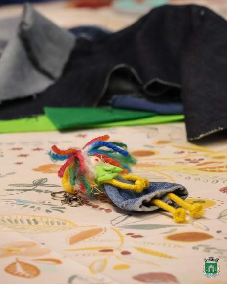 Oficina de Manualidades - Bonecas Sustent&aacute;veis em Ganga