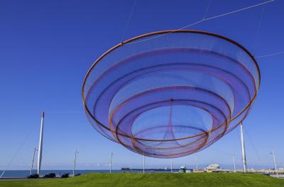 An&eacute;mona (She Changes)